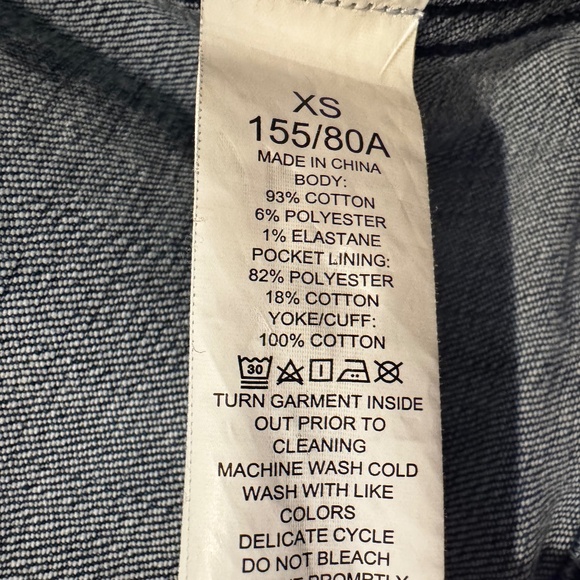 Kate Spade Classic Denim Jacket, Size extra small, Color in indigo blue - Picture 9 of 11